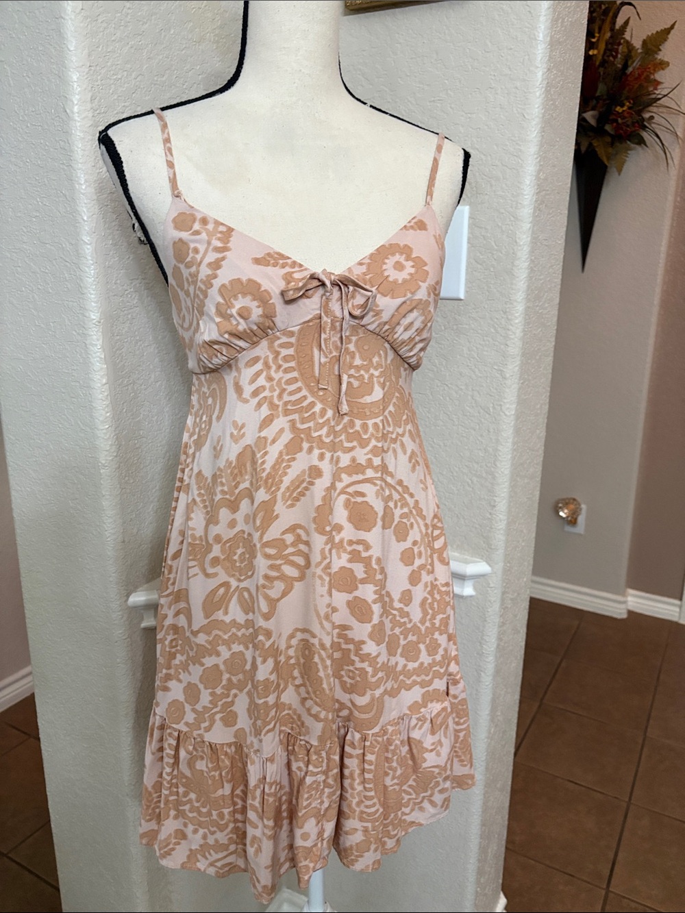 Abound boho cottage tan blush pink floral ruffle mini sundress dress Size XS